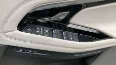 Land Rover Range Rover Evoque 1.5 P300e R-Dynamic SE 5dr Auto Hatchback